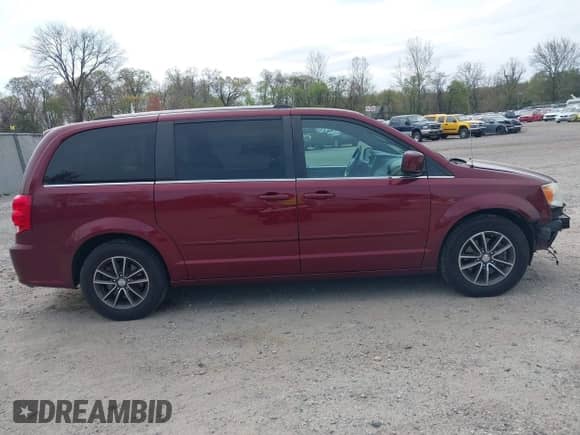 2017 Dodge Grand Caravan SXT с VIN 2C4RDGCG2HR715036, выставлен на аукционе IAAI как лот 42090809 с пробегом 80 824 миль миль и . История ставок и продаж доступна на DreamBid. Изображение 14.
