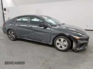 2025 Hyundai Elantra SEL Sport с VIN KMHLM4DG7SU979359, выставлен на аукционе Copart как лот 84722395 с пробегом 18 394 миль миль и Чистый • Clean title. История ставок и продаж доступна на DreamBid. Изображение 4.