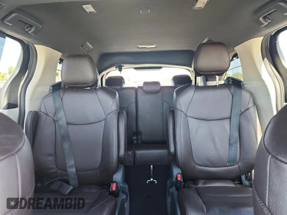 ✅ 2024 Toyota Sienna Platinum • VIN: 5TDESKFC2RS112046 • Lot: 83878595. Listed on Copart with 24,384 mi. Free auction sales archive from the USA and detailed vehicle history report at DreamBid. Image 10.