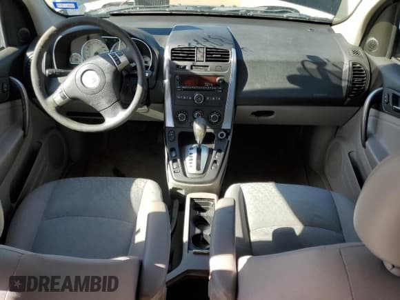 ✅ 2007 Saturn VUE I4 • VIN: 5GZCZ33D17S875863 • Lot: 43223685. Wystawiony na Copart z przebiegiem 121 491 mil. Bezpłatny archiwum sprzedaży aukcyjnych z USA i szczegółowy raport historii pojazdu na DreamBid. Zdjęcie 8.