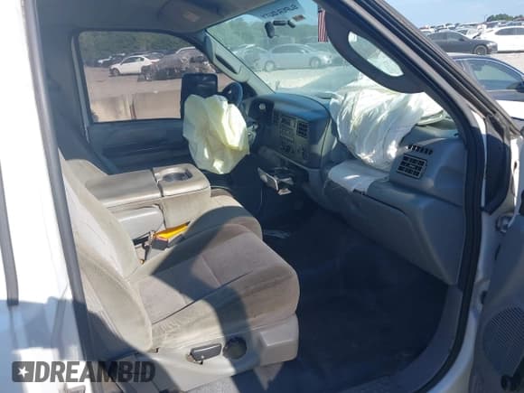 ✅ 2003 Ford F-250 XL • VIN: 1FTNF20L03ED49774 • Лот: 42804448. Опубликован ранее на IAAI с пробегом 212 495 миль. Бесплатный доступ к архиву аукционных продаж из США и подробный отчёт об истории автомобиля на DreamBid. Изображение 5.