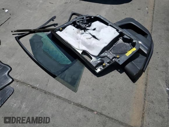 ✅ 2012 Dodge Charger RT • VIN: 2C3CDXCT7CH161076 • Lot: 63634975. Listed on Copart with 134,065 mi. Free auction sales archive from the USA and detailed vehicle history report at DreamBid. Image 12.