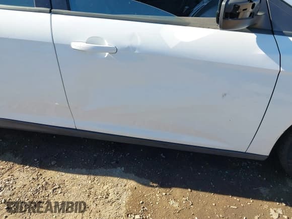 ✅ 2012 Ford Focus SE • VIN: 1FAHP3F26CL469708 • Lot: 43891753. Listed on IAAI with Not provided. Free auction sales archive from the USA and detailed vehicle history report at DreamBid. Image 6.