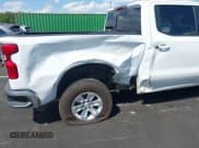 ✅ 2019 Chevrolet Silverado 1500 LT • VIN: 3GCPWCED6KG187883 • Lot: 43069333. Wystawiony na IAAI z przebiegiem 117 948 mil. Bezpłatny archiwum sprzedaży aukcyjnych z USA i szczegółowy raport historii pojazdu na DreamBid. Zdjęcie 6.