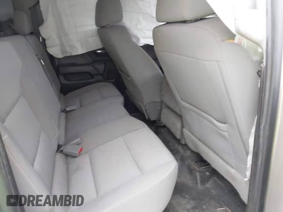 2017 Chevrolet Silverado 2500HD Work Truck z VIN 1GC2KUEG6HZ364639, wystawiony jako IAAI lot #40931157 z przebiegiem 231 343 mil mil oraz . Historia ofert i sprzedaży dostępna na DreamBid. Obrazek 8.