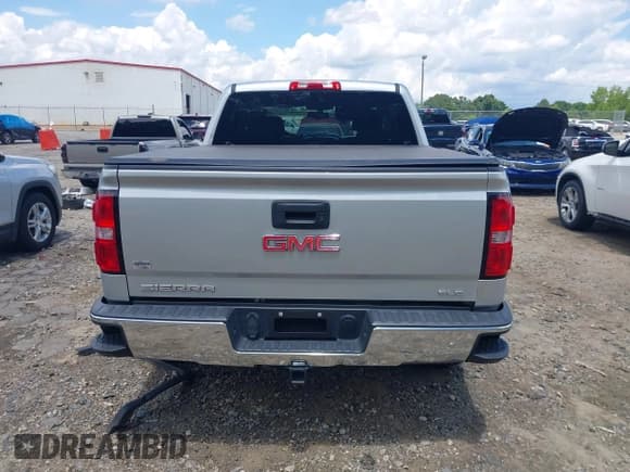 ✅ 2015 GMC Sierra 1500 SLE • VIN: 3GTP1UEH1FG329330 • Лот: 42669010. Опубликован ранее на IAAI с пробегом 133 102 миль. Бесплатный доступ к архиву аукционных продаж из США и подробный отчёт об истории автомобиля на DreamBid. Изображение 16.