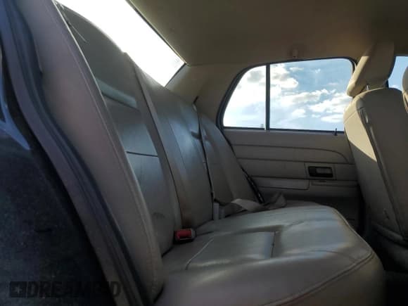 ✅ 2008 Ford Police Interceptor • VIN: 2FAHP71V18X130891 • Lot: 91605205. Listed on Copart with 192,080 mi. Free auction sales archive from the USA and detailed vehicle history report at DreamBid. Image 10.