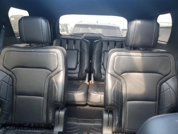 ✅ 2019 Ford Explorer Platinum • VIN: 1FM5K8HT6KGA95344 • Lot: 55697795. Listed on Copart with 64,948 mi. Free auction sales archive from the USA and detailed vehicle history report at DreamBid. Image 10.