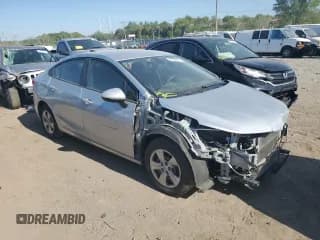 ✅ 2017 Chevrolet Cruze LS • VIN: 1G1BC5SM7H7225721 • Lot: 47560753. Listed on Copart with 77,265 mi. Free auction sales archive from the USA and detailed vehicle history report at DreamBid. Image 4.