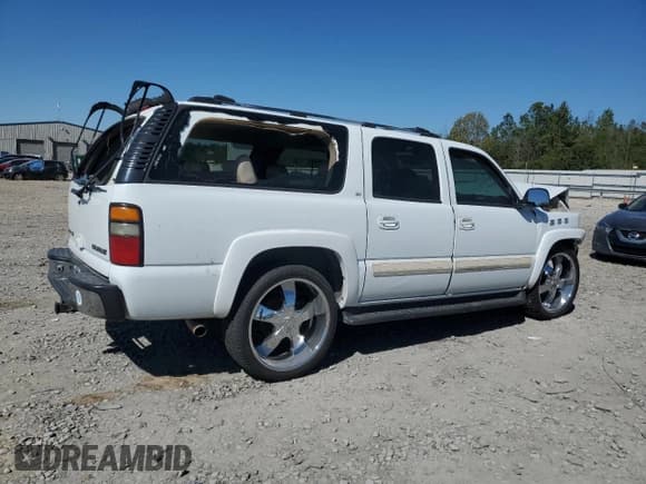 ✅ 2005 Chevrolet Suburban LT • VIN: 1GNEC16Z25J109996 • Лот: 49748264. Опубликован ранее на Copart с пробегом Не указан. Бесплатный доступ к архиву аукционных продаж из США и подробный отчёт об истории автомобиля на DreamBid. Изображение 3.