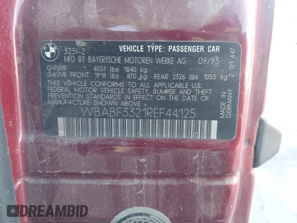 ✅ 1994 BMW 3 Series • VIN: WBABF3321REF44125 • Lot: 43927897. Listed on IAAI with 215,005 mi. Free auction sales archive from the USA and detailed vehicle history report at DreamBid. Image 9.