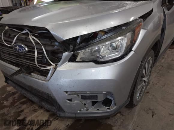 ✅ 2019 Subaru Ascent Premium • VIN: 4S4WMAHD6K3451846 • Lot: 43445583. Listed on IAAI with 98,678 mi. Free auction sales archive from the USA and detailed vehicle history report at DreamBid. Image 6.