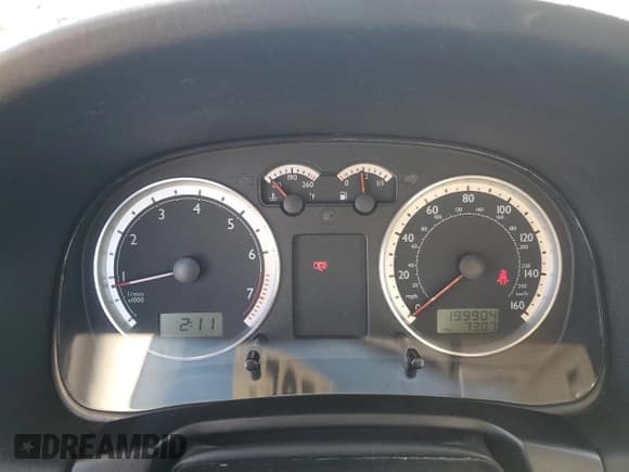 ✅ 2004 Volkswagen Jetta GL • VIN: 3VWRK69M84M103564 • Lot: 45903535. Listed on Copart with 199,904 mi. Free auction sales archive from the USA and detailed vehicle history report at DreamBid. Image 9.