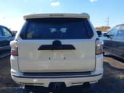 ✅ 2017 Toyota 4Runner SR5 Premium • VIN: JTEBU5JR5H5463012 • Лот: 43516137. Опубликован ранее на IAAI с пробегом 82 666 миль. Бесплатный доступ к архиву аукционных продаж из США и подробный отчёт об истории автомобиля на DreamBid. Изображение 17.