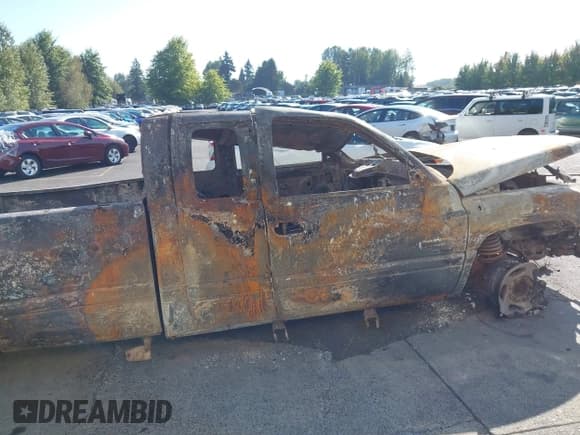 ✅ 2001 Dodge 2500 • VIN: 3B7KF23761G195420 • Lot: 43177900. Wystawiony na IAAI z przebiegiem Nie podano. Bezpłatny archiwum sprzedaży aukcyjnych z USA i szczegółowy raport historii pojazdu na DreamBid. Zdjęcie 14.