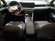 ✅ 2024 Kia K5 LXS • VIN: 5XXG14J22RG258051 • Lot: 88331725. Wystawiony na Copart z przebiegiem 18 956 mil. Bezpłatny archiwum sprzedaży aukcyjnych z USA i szczegółowy raport historii pojazdu na DreamBid. Zdjęcie 8.