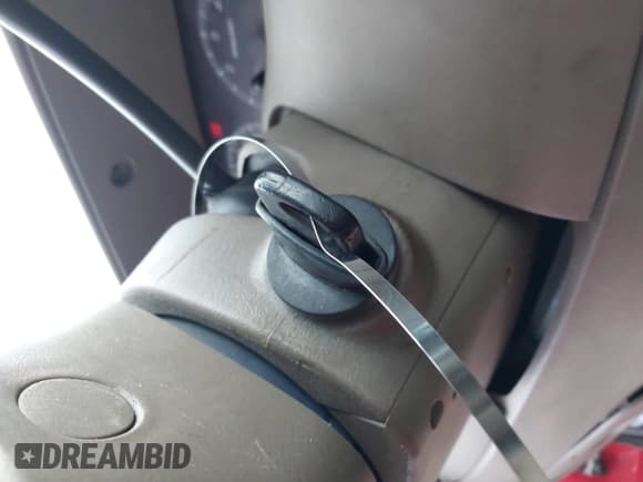 ✅ 2000 Ford F-150 XL • VIN: 2FTRX17L1YCB16577 • Lot: 41121269. Listed on IAAI with Not provided. Free auction sales archive from the USA and detailed vehicle history report at DreamBid. Image 11.