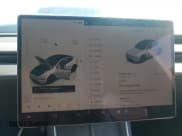 ✅ 2026 Tesla Model Y Long Range • VIN: 7SAYGDED2TF389511 • Lot: 71010645. Wystawiony na Copart z przebiegiem 2 335 mil. Bezpłatny archiwum sprzedaży aukcyjnych z USA i szczegółowy raport historii pojazdu na DreamBid. Zdjęcie 9.