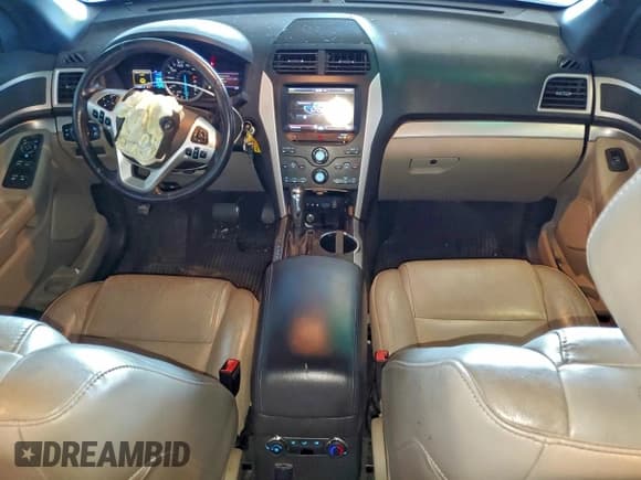 ✅ 2013 Ford Explorer XLT • VIN: 1FM5K7D96DGB34604 • Lot: 93057455. Wystawiony na Copart z przebiegiem 173 030 mil. Bezpłatny archiwum sprzedaży aukcyjnych z USA i szczegółowy raport historii pojazdu na DreamBid. Zdjęcie 8.