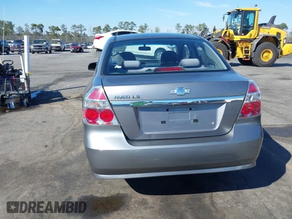 ✅ 2007 Chevrolet Aveo LS • VIN: KL1TD56607B086460 • Lot: 41673434. Wystawiony na IAAI z przebiegiem 86 648 mil. Bezpłatny archiwum sprzedaży aukcyjnych z USA i szczegółowy raport historii pojazdu na DreamBid. Zdjęcie 17.