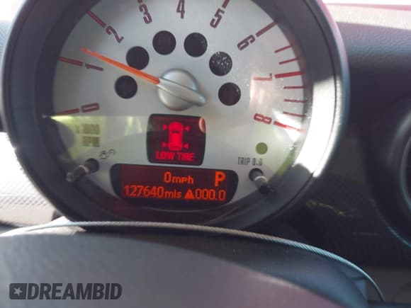 ✅ 2011 MINI Hardtop S • VIN: WMWSV3C51BTY14837 • Lot: 43580617. Listed on IAAI with 127,640 mi. Free auction sales archive from the USA and detailed vehicle history report at DreamBid. Image 15.