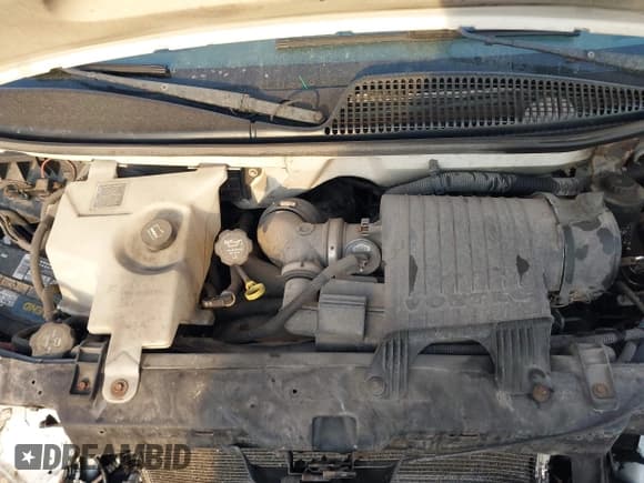 ✅ 2005 Chevrolet Express Cargo • VIN: 1GCFG15T251250047 • Lot: 41797512. Listed on IAAI with 149,610 mi. Free auction sales archive from the USA and detailed vehicle history report at DreamBid. Image 10.