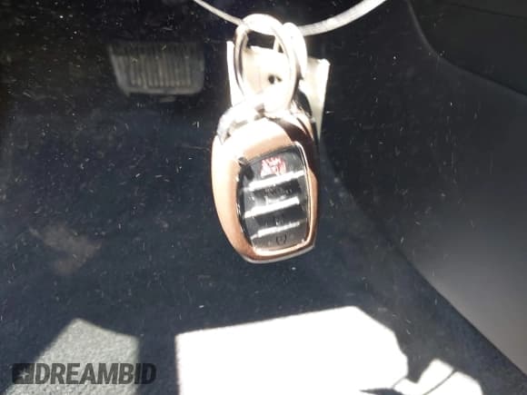 ✅ 2018 Hyundai Elantra Limited • VIN: 5NPD84LF9JH319256 • Lot: 42383717. Listed on IAAI with 84,393 mi. Free auction sales archive from the USA and detailed vehicle history report at DreamBid. Image 11.