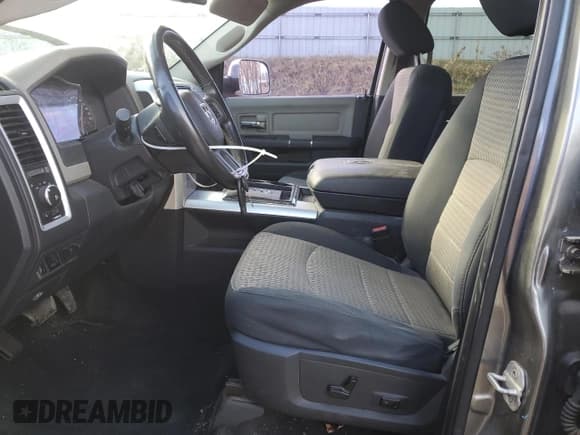 ✅ 2012 Ram 1500 Big Horn • VIN: 1C6RD7LT2CS287741 • Lot: 91531145. Wystawiony na Copart z przebiegiem 106 574 mil. Bezpłatny archiwum sprzedaży aukcyjnych z USA i szczegółowy raport historii pojazdu na DreamBid. Zdjęcie 7.