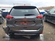 ✅ 2018 Nissan Rogue S • VIN: 5N1AT2MV0JC815307 • Лот: 43558718. Опубликован ранее на IAAI с пробегом 88 885 миль. Бесплатный доступ к архиву аукционных продаж из США и подробный отчёт об истории автомобиля на DreamBid. Изображение 16.