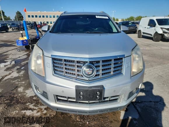 ✅ 2014 Cadillac SRX Premium Collection • VIN: 3GYFNGE37ES537496 • Lot: 81658775. Listed on Copart with 153,730 mi. Free auction sales archive from the USA and detailed vehicle history report at DreamBid. Image 5.