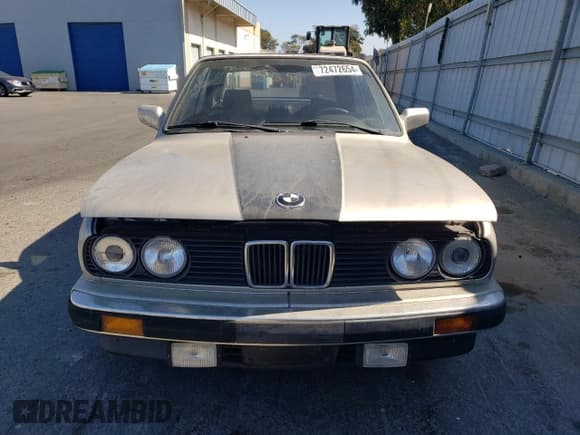 ✅ 1989 BMW 3 Series • VIN: WBABB2308K8864242 • Лот: 72472654. Опубликован ранее на Copart с пробегом 124 243 миль. Бесплатный доступ к архиву аукционных продаж из США и подробный отчёт об истории автомобиля на DreamBid. Изображение 5.