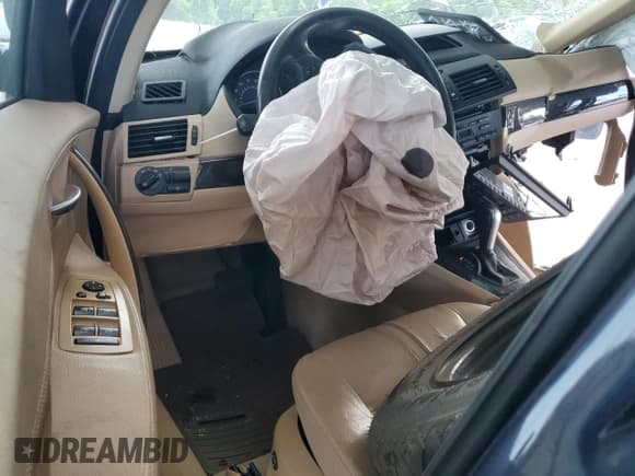 ✅ 2008 BMW X3 3.0si • VIN: WBXPC93498WJ15605 • Lot: 67273324. Listed on Copart with Not provided. Free auction sales archive from the USA and detailed vehicle history report at DreamBid. Image 8.