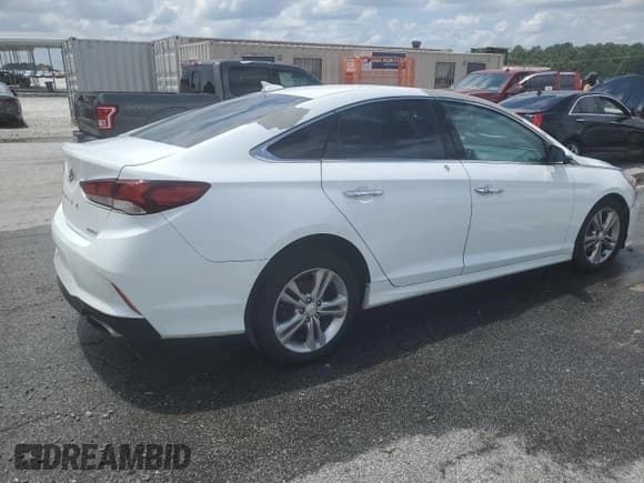 ✅ 2018 Hyundai Sonata Limited • VIN: 5NPE34AF2JH681953 • Лот: 66128045. Опубликован ранее на Copart с пробегом 111 261 миль. Бесплатный доступ к архиву аукционных продаж из США и подробный отчёт об истории автомобиля на DreamBid. Изображение 3.