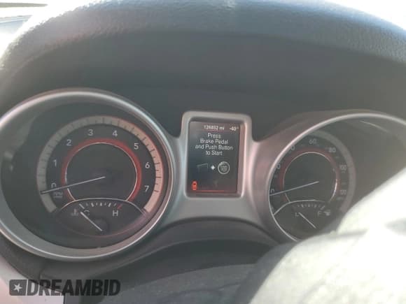 ✅ 2016 Dodge Journey SE • VIN: 3C4PDCABXGT166138 • Lot: 86498725. Listed on Copart with 126,852 mi. Free auction sales archive from the USA and detailed vehicle history report at DreamBid. Image 9.