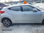 ✅ 2017 Hyundai Veloster • VIN: KMHTC6AD5HU306300 • Lot: 41263128. Wystawiony na IAAI z przebiegiem 104 349 mil. Bezpłatny archiwum sprzedaży aukcyjnych z USA i szczegółowy raport historii pojazdu na DreamBid. Zdjęcie 13.