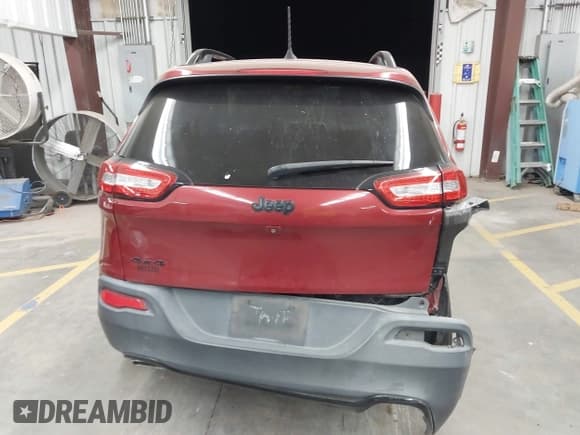 ✅ 2016 Jeep Cherokee Limited • VIN: 1C4PJMDS6GW322647 • Lot: 43668075. Wystawiony na IAAI z przebiegiem 113 081 mil. Bezpłatny archiwum sprzedaży aukcyjnych z USA i szczegółowy raport historii pojazdu na DreamBid. Zdjęcie 16.