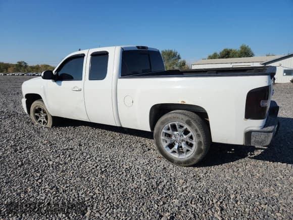 ✅ 2007 Chevrolet Silverado 1500 LTZ • VIN: 1GCEK190X7Z532368 • Lot: 81113495. Listed on Copart with 225,395 mi. Free auction sales archive from the USA and detailed vehicle history report at DreamBid. Image 2.