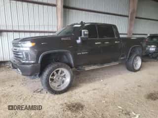 2020 Chevrolet Silverado 3500HD High Country с VIN 1GC4YVEY7LF142868, выставлен на аукционе Copart как лот 72174212 с пробегом 66 987 миль миль и На запчасти • Non repairable. История ставок и продаж доступна на DreamBid. Изображение 1.