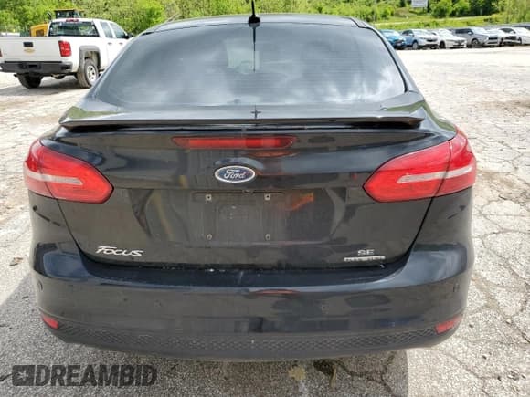 ✅ 2015 Ford Focus SE • VIN: 1FADP3F24FL218138 • Lot: 55659615. Listed on Copart with 121,955 mi. Free auction sales archive from the USA and detailed vehicle history report at DreamBid. Image 6.