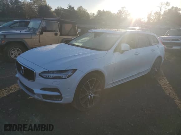 ✅ 2018 Volvo V90 • VIN: YV4A22NL7J1013883 • Lot: 74379104. Wystawiony na Copart z przebiegiem 70 541 mil. Bezpłatny archiwum sprzedaży aukcyjnych z USA i szczegółowy raport historii pojazdu na DreamBid. Zdjęcie 1.