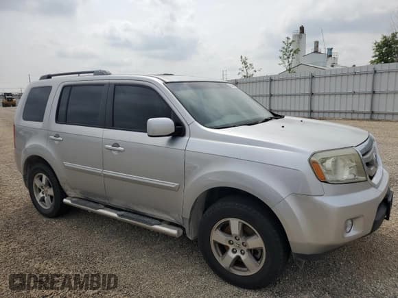 ✅ 2010 Honda Pilot EX-L • VIN: 5FNYF3H66AB002236 • Lot: 56888115. Listed on Copart with 267,389 mi. Free auction sales archive from the USA and detailed vehicle history report at DreamBid. Image 4.