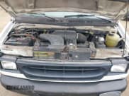 ✅ 1998 Ford Econoline Cargo • VIN: 1FTRE1427WHB61773 • Lot: 43277411. Wystawiony na IAAI z przebiegiem 201 098 mil. Bezpłatny archiwum sprzedaży aukcyjnych z USA i szczegółowy raport historii pojazdu na DreamBid. Zdjęcie 10.