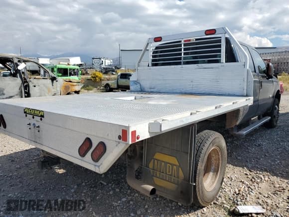 ✅ 2005 Ford F-350 XL • VIN: 1FTWW33P05EC65272 • Лот: 84480565. Опубликован ранее на Copart с пробегом 182 367 миль. Бесплатный доступ к архиву аукционных продаж из США и подробный отчёт об истории автомобиля на DreamBid. Изображение 3.
