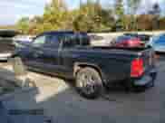 2005 Dodge Dakota SLT z VIN 1D7HW42N35S333070, wystawiony jako Copart lot #76163674 z przebiegiem 137 213 mil mil oraz Szkoda całkowita • Salvage title. Historia ofert i sprzedaży dostępna na DreamBid. Obrazek 2.
