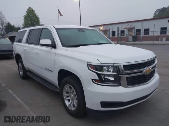 ✅ 2020 Chevrolet Suburban LT • VIN: 1GNSCHKC6LR113299 • Lot: 41921541. Wystawiony na IAAI z przebiegiem 89 902 mil. Bezpłatny archiwum sprzedaży aukcyjnych z USA i szczegółowy raport historii pojazdu na DreamBid. Zdjęcie 13.