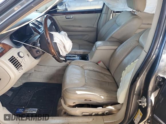 ✅ 2010 Cadillac DTS 1SD • VIN: 1G6KH5EY6AU115910 • Lot: 68716455. Listed on Copart with 164,251 mi. Free auction sales archive from the USA and detailed vehicle history report at DreamBid. Image 7.