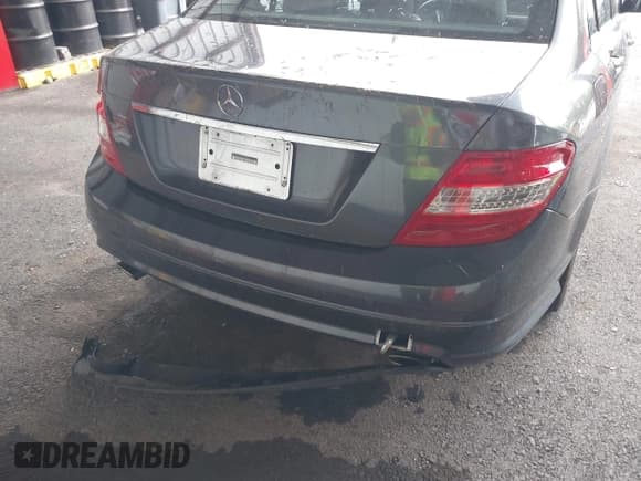 ✅ 2008 Mercedes-Benz C 300 Sport • VIN: WDDGF54X58F053034 • Лот: 42299291. Опубликован ранее на IAAI с пробегом 126 120 миль. Бесплатный доступ к архиву аукционных продаж из США и подробный отчёт об истории автомобиля на DreamBid. Изображение 13.