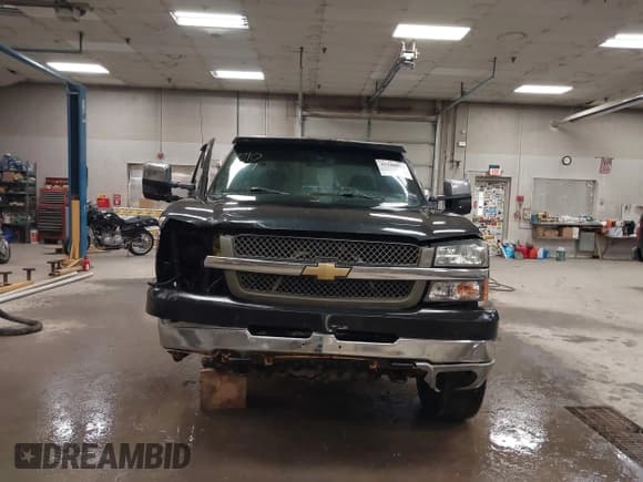 ✅ 2003 Chevrolet Silverado 2500HD LS • VIN: 1GCHK29G33E158624 • Lot: 42108017. Wystawiony na IAAI z przebiegiem 174 462 mil. Bezpłatny archiwum sprzedaży aukcyjnych z USA i szczegółowy raport historii pojazdu na DreamBid. Zdjęcie 13.