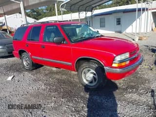 ✅ 2001 Chevrolet Blazer LT • VIN: 1GNDT13W81K243387 • Lot: 43693981. Listed on IAAI with Not provided. Free auction sales archive from the USA and detailed vehicle history report at DreamBid. Image 1.