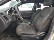 ✅ 2013 Dodge Avenger SE • VIN: 1C3CDZABXDN648626 • Лот: 74399074. Опубликован ранее на Copart с пробегом Не указан. Бесплатный доступ к архиву аукционных продаж из США и подробный отчёт об истории автомобиля на DreamBid. Изображение 7.